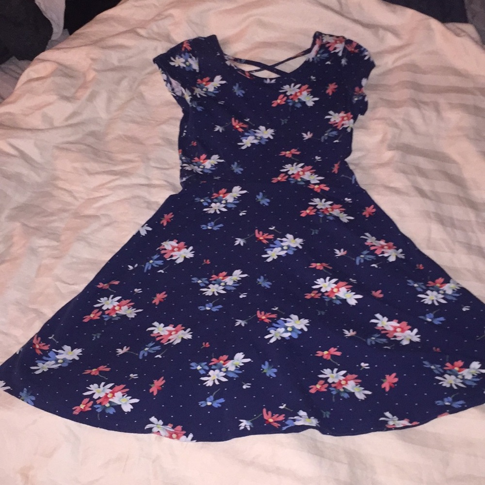Adorable floral mini